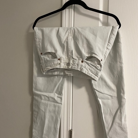 H&M Mom High-Rise Jeans - Picture 4 of 4